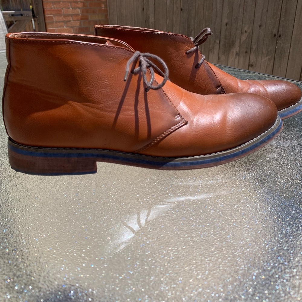 Men’s dress shoes